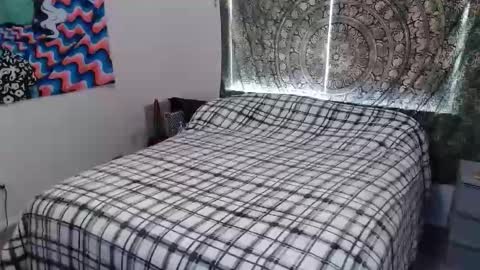 Snapshot of pairexe chatting on March 27, 5:56 pm Natalia Phantom online show from March 27, 5:56 pm