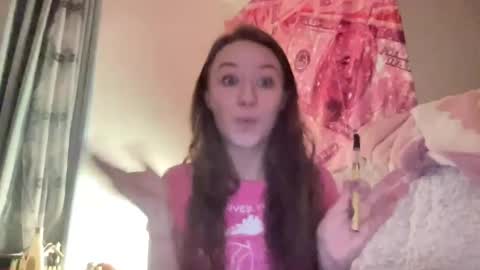 paisleysnowxo online show from February 27, 7:23 am