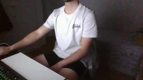 pajaritosenelaire online show from April 4, 9:40 am