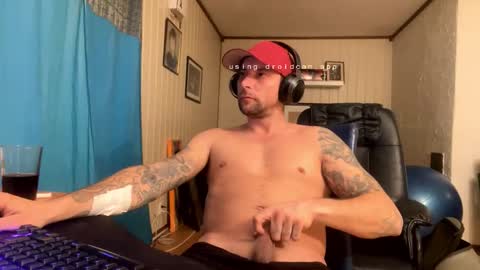 Snapshot of pajen33 chatting on December 17, 2:34 pm pajen33 online show from December 17, 2:34 pm