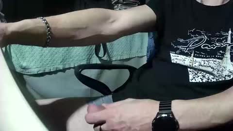 pajero1271 online show from December 19, 7:10 pm