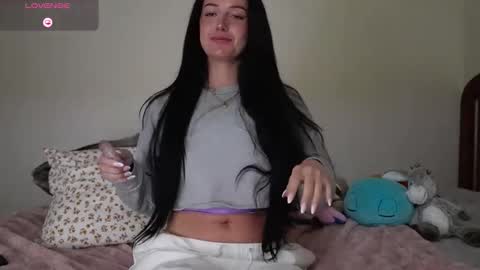 Snapshot of pakeha_princess chatting on October 26, 11:42 pm Holly online show from October 26, 11:42 pm