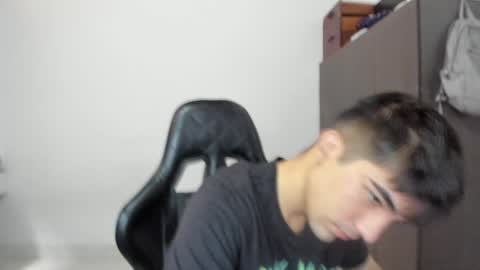 pakun_ online show from December 6, 3:33 pm