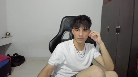 pakun_ online show from December 20, 1:36 am