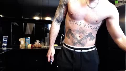 Snapshot of palmanford chatting on January 16, 4:05 am Paul online show from January 16, 4:05 am