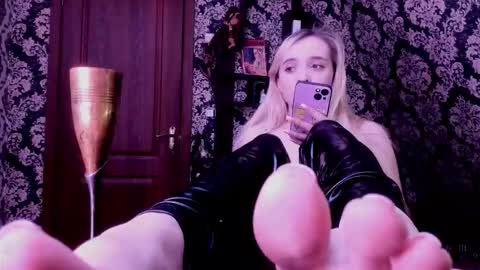 palmer_haze online show from March 4, 8:26 pm