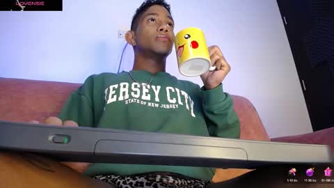 Palo Santo online show from March 25, 7:47 am