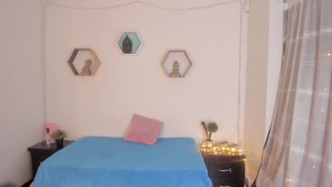 Snapshot of paloma_victory chatting on January 9, 8:22 pm Paloma online show from January 9, 8:22 pm