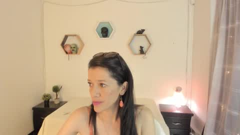 Snapshot of paloma_victory chatting on November 1, 8:55 pm Paloma online show from November 1, 8:55 pm