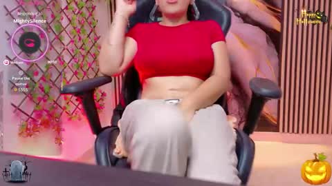 Pam online show from October 31, 7:26 pm