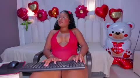 Snapshot of pamela_78_ chatting on February 13, 9:33 pm pamela online show from February 13, 9:33 pm