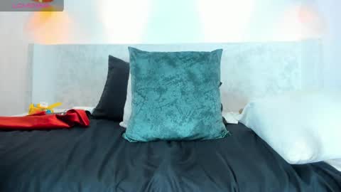 Snapshot of pamela_ambrosia1 chatting on May 16, 11:42 am pamela_ambrosia1 online show from May 16, 11:42 am