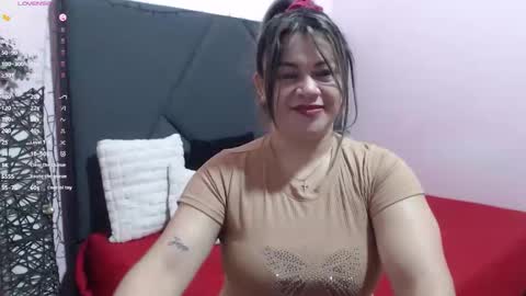pamela_echeverria online show from January 17, 11:26 am