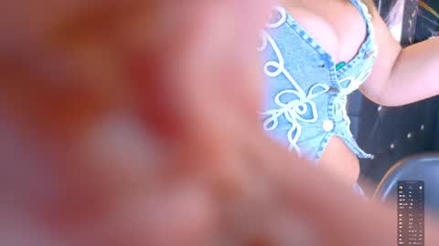 Snapshot of pamela_milf46 chatting on July 15, 12:32 pm pamela_milf46 online show from July 15, 12:32 pm