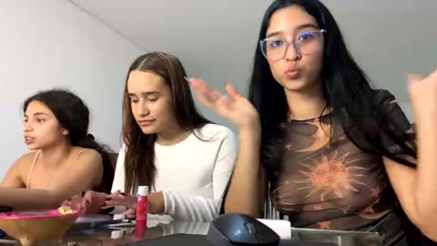 Snapshot of pamela_milleer chatting on January 3, 8:43 am pamela_milleer online show from January 3, 8:43 am