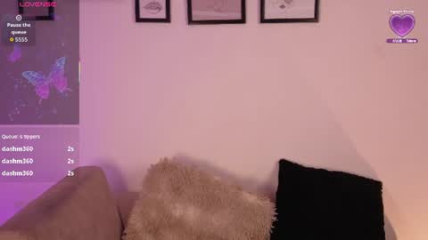 pamela_tomas4 online show from July 29, 2:37 pm