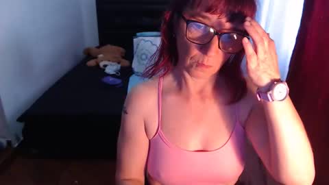 Pamela Jagger online show from November 15, 6:37 pm