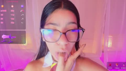 Snapshot of pamelaascott chatting on March 3, 11:35 pm  P A M  online show from March 3, 11:35 pm