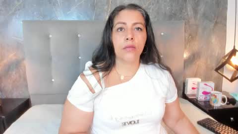 Snapshot of pamelaasshorny chatting on April 1, 7:11 pm Pamela online show from April 1, 7:11 pm