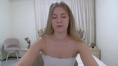 Snapshot of pamelablair chatting on October 8, 7:28 am Pamela Blair online show from October 8, 7:28 am