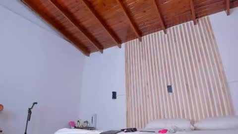 pamelamendez_1 online show from July 13, 11:18 pm