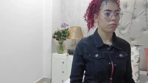 Snapshot of pamelamiler_ chatting on October 2, 11:06 am TELL ME PAMELLA AND GIVE ME A GOOD GRADE ITS IMPORTANT online show from October 2, 11:06 am