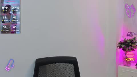 Snapshot of pamelamiler_ chatting on October 3, 12:13 pm TELL ME PAMELLA AND GIVE ME A GOOD GRADE ITS IMPORTANT online show from October 3, 12:13 pm