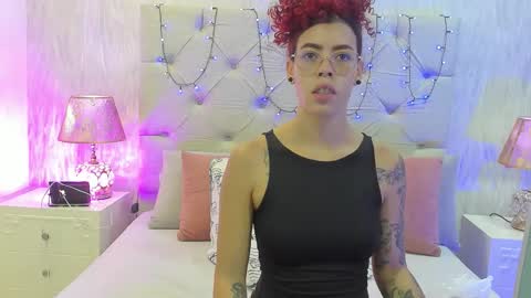 Snapshot of pamelamiler_ chatting on October 30, 12:28 pm TELL ME PAMELLA AND GIVE ME A GOOD GRADE ITS IMPORTANT online show from October 30, 12:28 pm