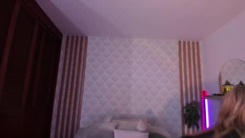 Pamela online show from February 28, 8:59 am