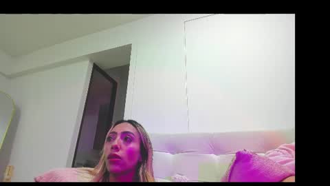Snapshot of pamelareal92 chatting on June 10, 4:01 am pamela online show from June 10, 4:01 am