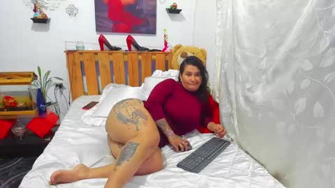 Pamela online show from February 25, 9:02 pm