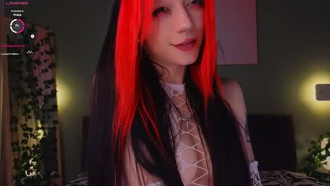 Snapshot of pamelaryant chatting on January 24, 9:47 pm Diana online show from January 24, 9:47 pm