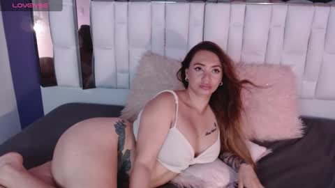 Snapshot of pamelasimpson chatting on January 31, 1:12 pm Pamela online show from January 31, 1:12 pm