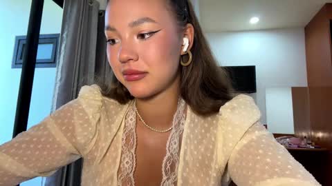 Snapshot of pameliakinsinger chatting on March 18, 5:32 am Kamila online show from March 18, 5:32 am