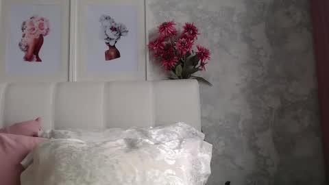 Pamella online show from December 17, 8:53 am