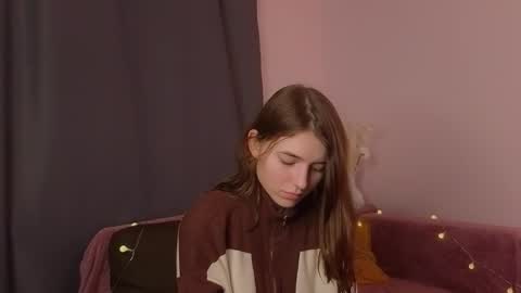 daniella online show from November 7, 7:47 pm