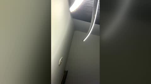 Snapshot of pamo23 chatting on February 2, 1:04 am ANDREA online show from February 2, 1:04 am