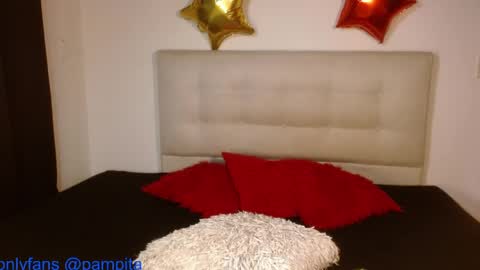 pampitaaxx online show from May 13, 4:15 pm