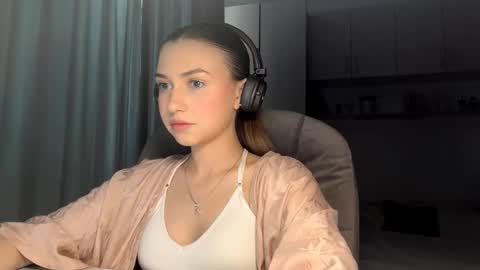 Lia online show from June 9, 2:17 pm