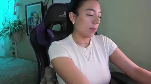 Ana Laura online show from July 7, 7:23 am