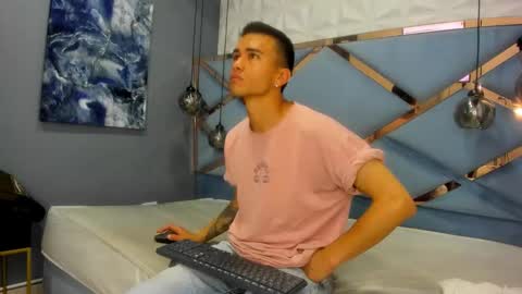 Snapshot of pannda_30 chatting on February 18, 3:41 pm pannda_30 online show from February 18, 3:41 pm