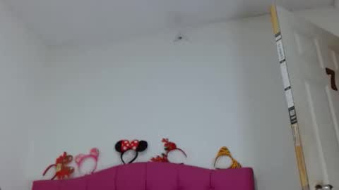 Snapshot of pantera_white chatting on April 29, 1:48 pm pantera_white online show from April 29, 1:48 pm