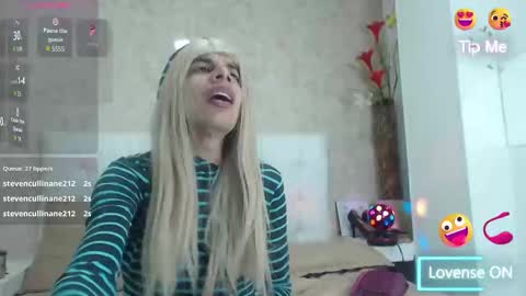 Snapshot of pantera_white chatting on May 11, 2:45 pm pantera_white online show from May 11, 2:45 pm