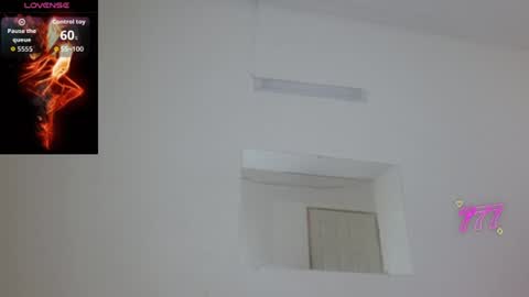 Snapshot of pantera_white chatting on June 13, 5:38 am pantera_white online show from June 13, 5:38 am