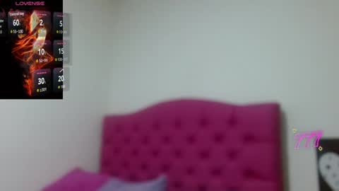 Snapshot of pantera_white chatting on June 15, 12:51 pm pantera_white online show from June 15, 12:51 pm