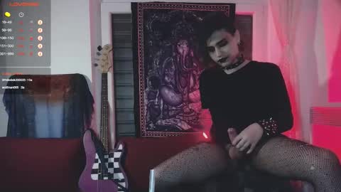 In bio online show from October 8, 11:13 pm