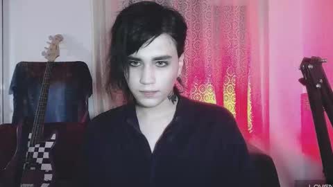 In bio online show from December 3, 4:31 am