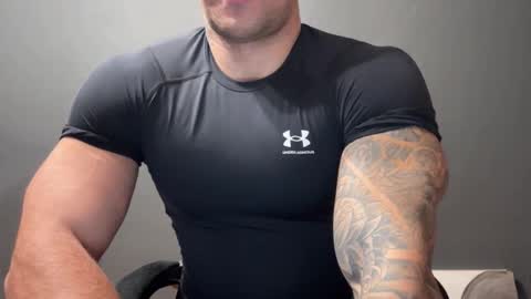 Snapshot of panther_style chatting on December 1, 4:39 am Oleg online show from December 1, 4:39 am