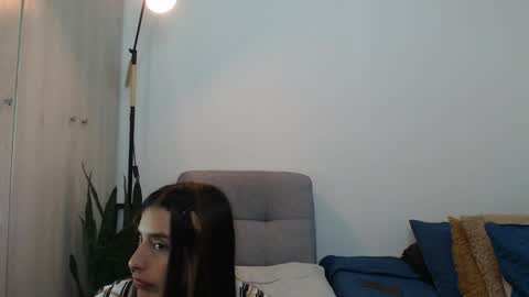 Snapshot of pantyhose_xxx_ chatting on April 7, 3:56 pm pantyhose_xxx_ online show from April 7, 3:56 pm
