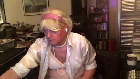 Snapshot of pantyvloletlace chatting on November 15, 10:15 pm Pantyvioletlace online show from November 15, 10:15 pm